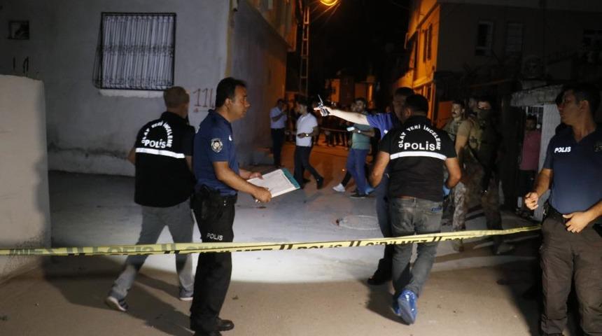 Çocukların kavgasına aileler karıştı! Sokak ortasında çatıştılar: 2'si ağır 6 yaralı