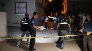 Çocukların kavgasına aileler karıştı! Sokak ortasında çatıştılar: 2'si ağır 6 yaralı