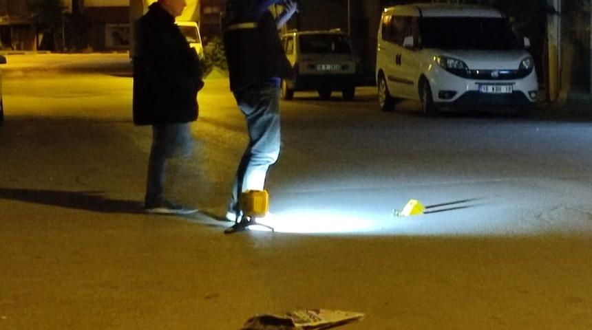 Bursa'da bir mobilya imalathanesine silahla ateş a&ccedil;ıldı