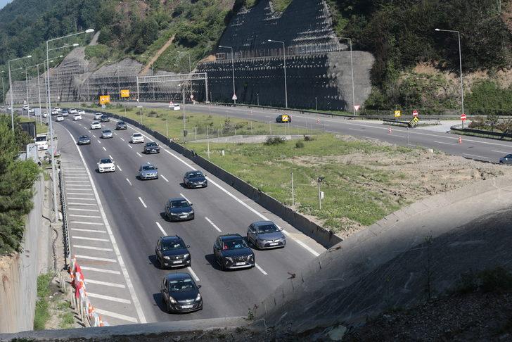 Otoyolda Kurban Bayramı yoğunluğu sürdü G3