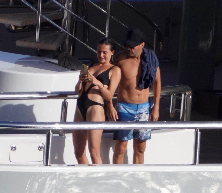 Ünlü sunucu sevgilisiyle lüks yatta aşka geldi!  G1