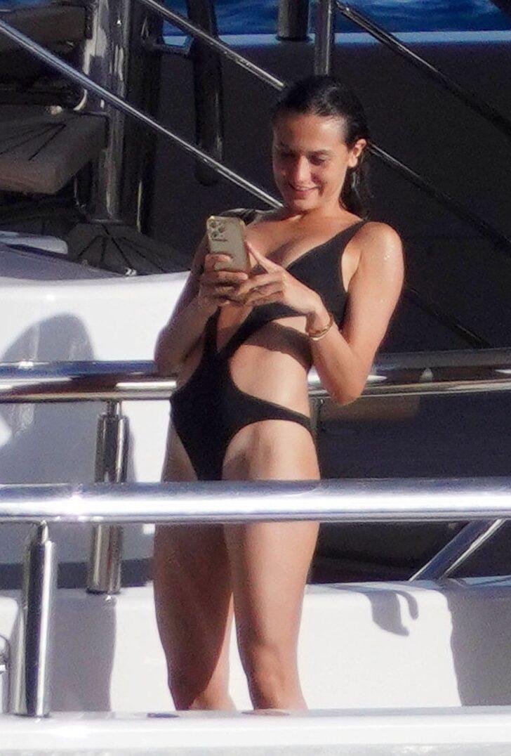 Ünlü sunucu sevgilisiyle lüks yatta aşka geldi!  G2