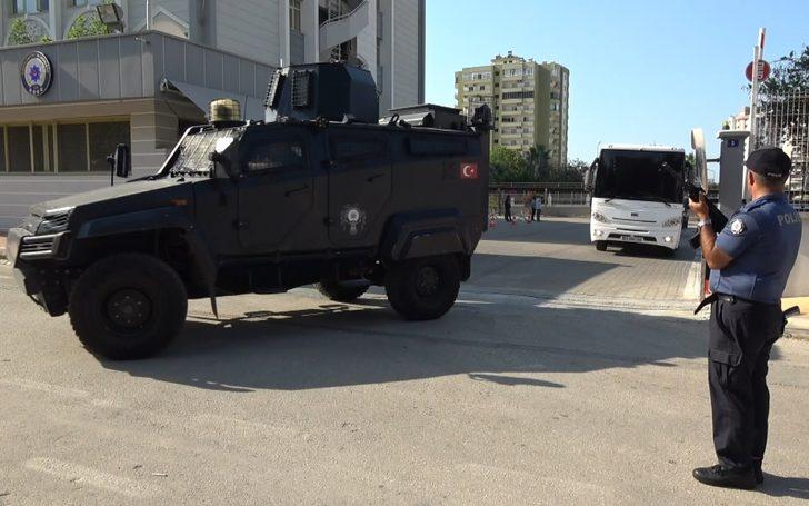 Mersin'de DEAŞ operasyonunda gözaltına alınan 14 şüpheli adliyede G5