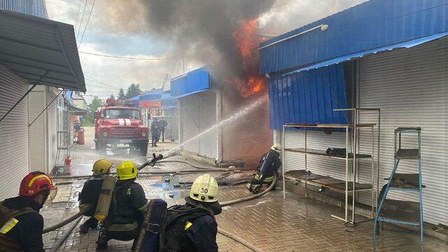 Slovyansk belediye başkanı pazar yerindeki yangını böyle görüntüledi