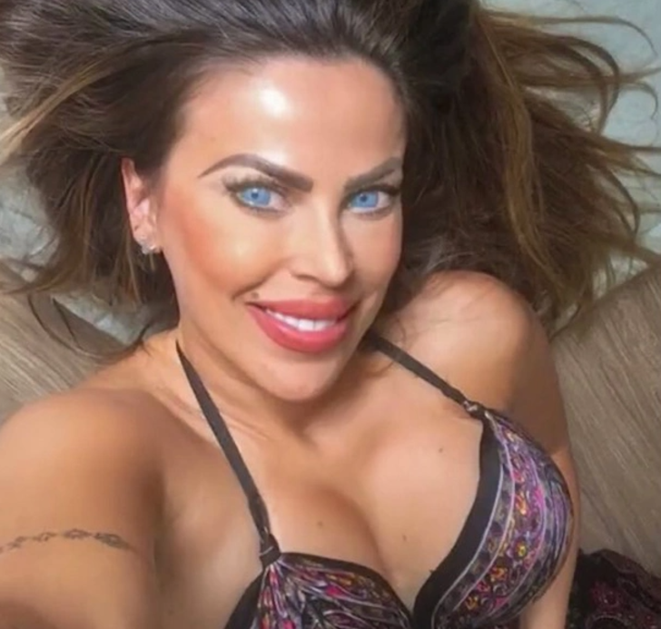 Ukrayna ordusuna katılan Brezilyalı model Thalita do Valla, Rus füzelerinin saldırısında hayatını kaybetti G3