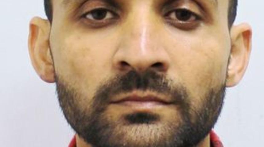 Eşini canice katletmişti! Cenazedeki hareketlerinden yakayı ele verdi