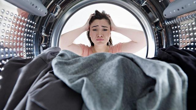 Kireçleri söküyor! Çamaşır makinenizin görünmeyen kirlerini temizlemek için...
