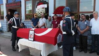 Trafik kazasında hayatını kaybeden Uzman Çavuş Samet Kula'nın cenazesi Sakarya'da toprağa verildi