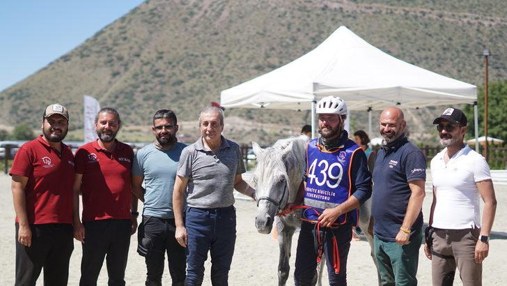 Kayseri'de Atlı Dayanaklılık Yarışması düzenlendi G3