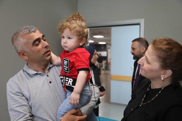 İşitme kaybı bulunan çocukların sessiz dünyaları biyonik kulakla değişti G3