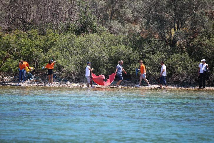 Bodrum'da kıyı ve dip temizliği G3