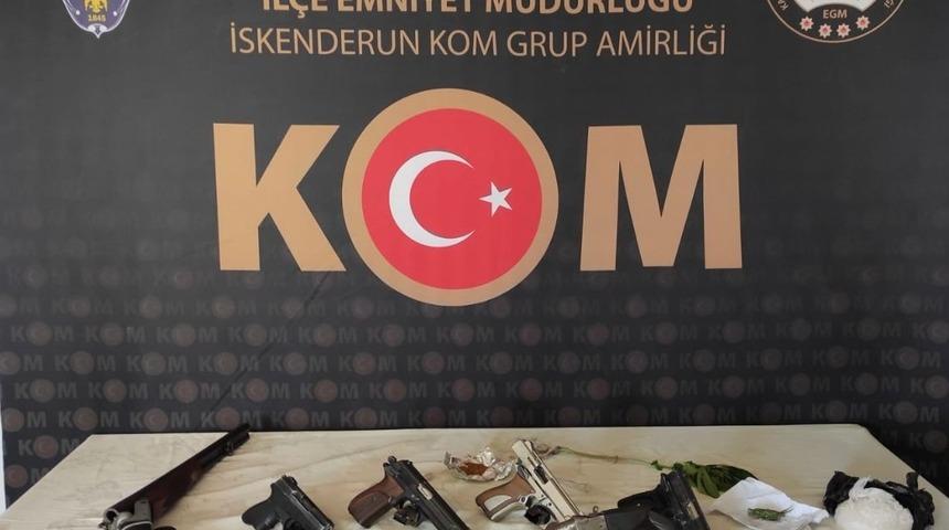 Hatay'da silah kaçakçılığı operasyonunda 3 zanlı tutuklandı