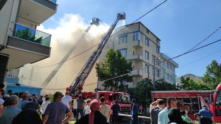 Sancaktepe'de tahta paletlerde başlayan ve binaya da sıçrayan yangın söndürüldü G3