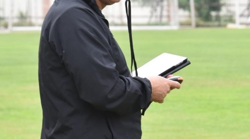 Denizlispor Teknik Direktörü Mesut Bakkal, fikstürü değerlendirdi: