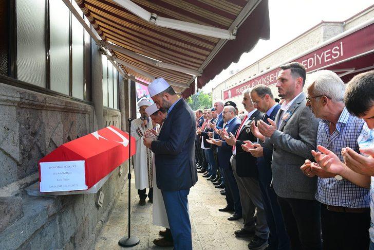 Kore gazisi Bozkurt Trabzon'da son yolculuğuna uğurlandı G3