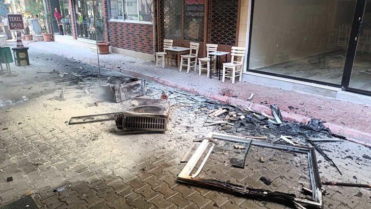 Mersin'de iş merkezinde çıkan yangın söndürüldü G4