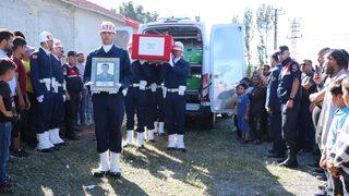 Kırklareli'ndeki trafik kazasında ölen piyade sözleşmeli er Ceyhun Erol Yozgat'ta toprağa verildi