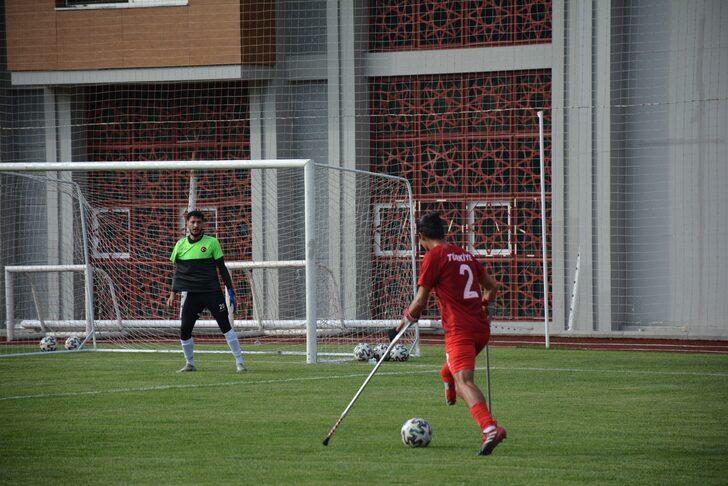 Ampute Milli Futbol Takımı'nın Giresun kampı sona erdi G4