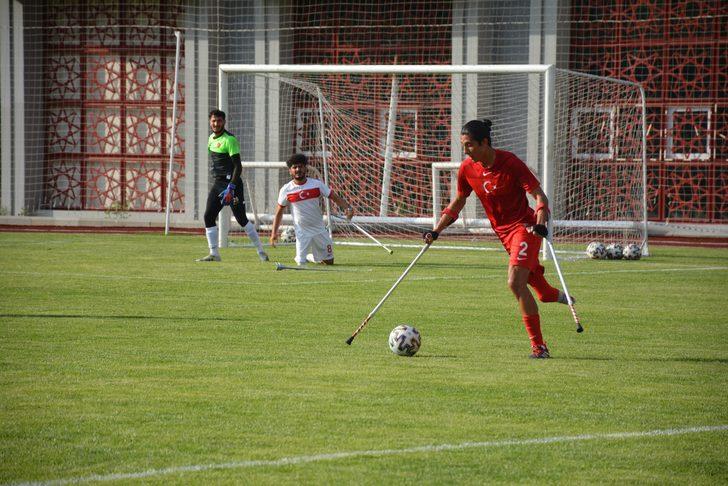 Ampute Milli Futbol Takımı'nın Giresun kampı sona erdi G5