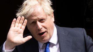 İngiltere'de hükümet krizi: Başbakan Boris Johnson kendi kabinesinin istifa et baskısı altında