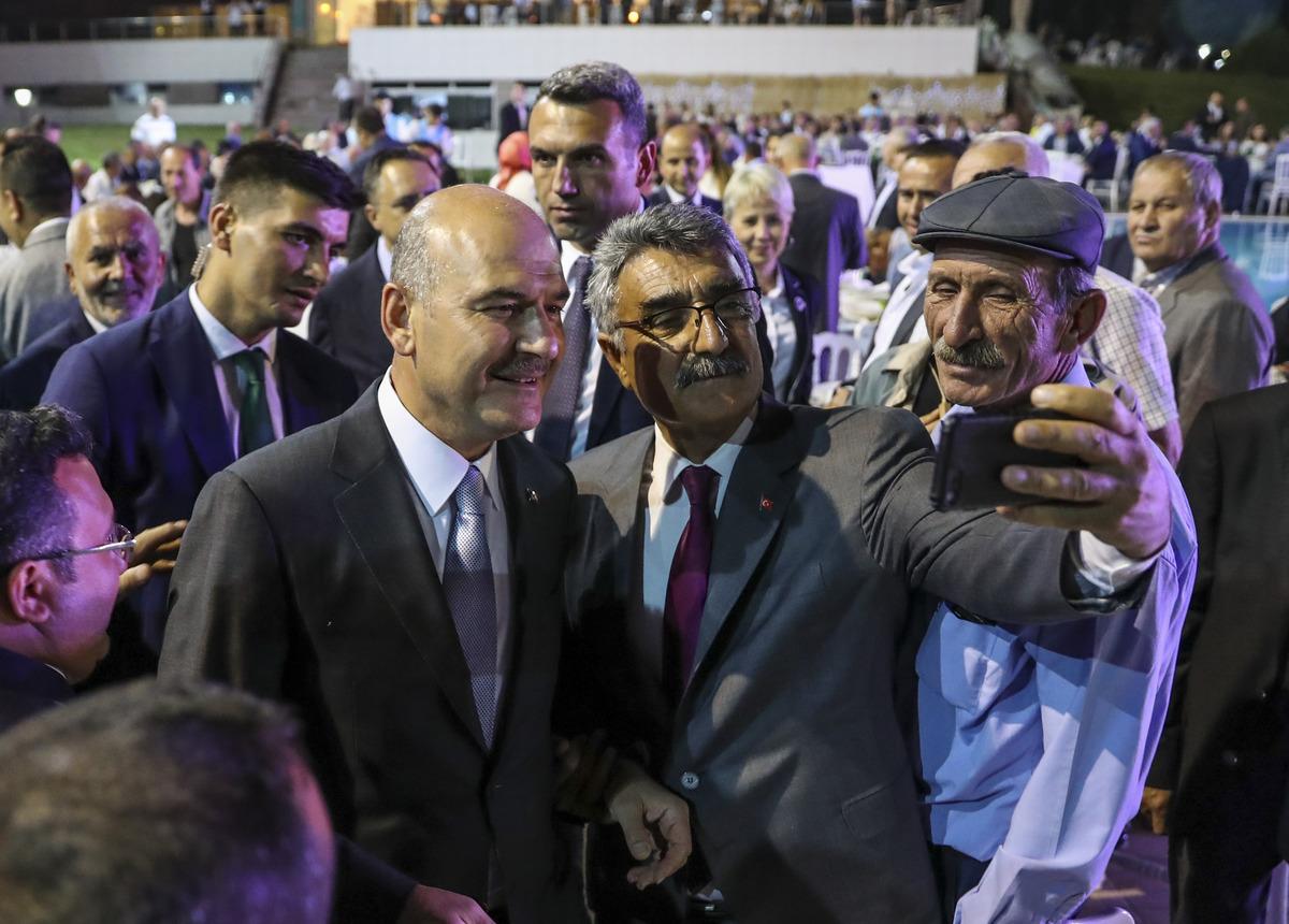 İ&ccedil;işleri Bakanı Soylu, "T&uuml;rkiye Muhtarlarla El Ele" Projesi'nin kapanışına katıldı: