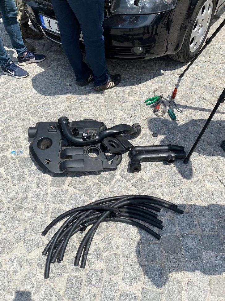 Kapıkule'de gümrük trafiğinden şüphelenilen otomobillerde 3 bin elektronik sigara ele geçirildi G4