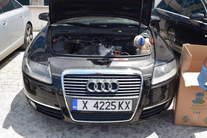 Kapıkule'de gümrük trafiğinden şüphelenilen otomobillerde 3 bin elektronik sigara ele geçirildi G5