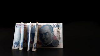 Memur ve emekliler zamlı maaşlarına yarın kavuşuyor! 707 lira fazladan yatacak! Tek şart ise...