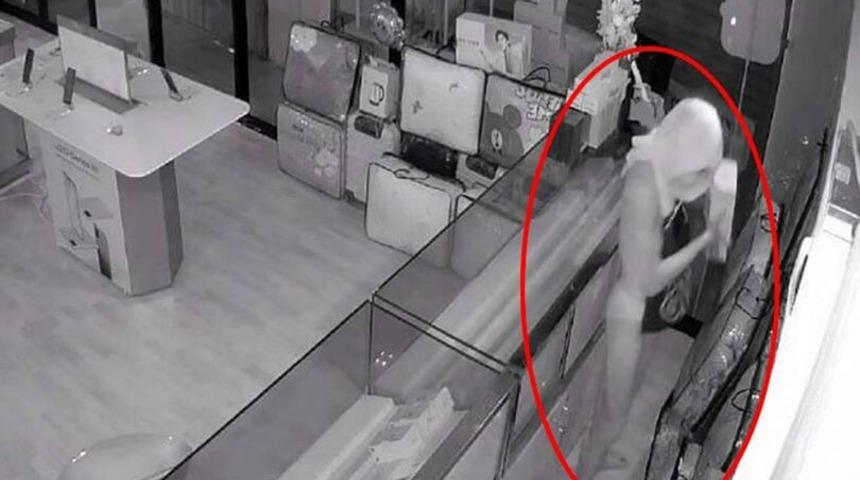 İç çamaşırıyla teknoloji mağazasını soydu! “Zenginden alıp fakire veriyorum”