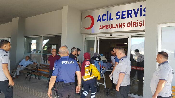 Erzincan'da otomobil şarampole devrildi, 1 kişi öldü, 4 kişi yaralandı G5