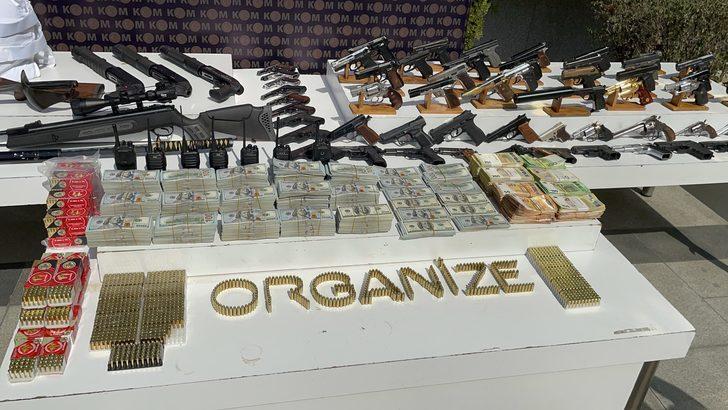 İstanbul merkezli organize suç örgütüne yönelik operasyonda yakalanan 91 şüpheli adliyede G3