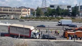 TEM Otoyolu'nda zincirleme kaza! Trafik tek şeritten devam ediyor