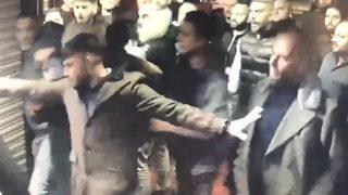 Ünlü isimler Emniyet'e çağrılmıştı! 'Sarallar' üyelerinin eğlence mekanına baskınından şok görüntüler ortaya çıktı