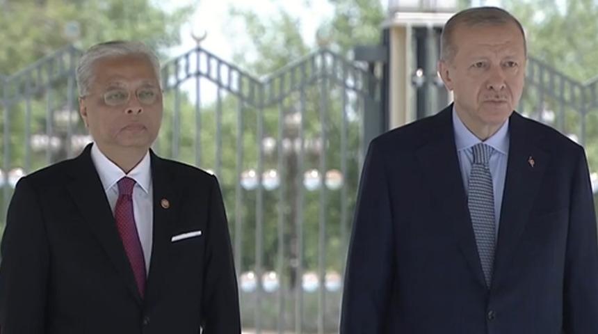 Cumhurbaşkanı Erdoğan, Ankara'ya gelen Malezya Başbakanı Yakub'u karşıladı