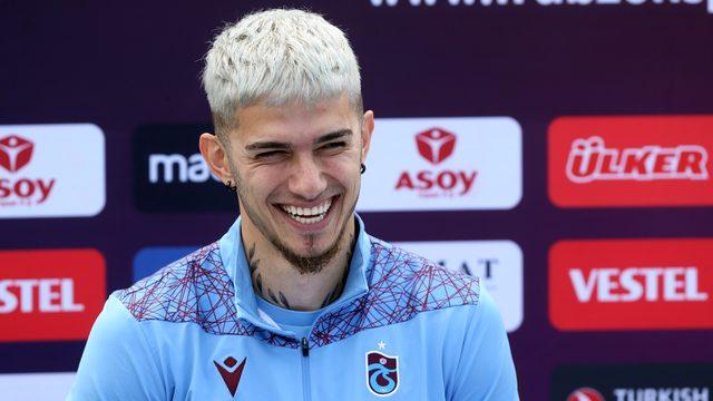 Trabzonsporlu futbolcu Berat Özdemir'den yeni sezon için iddialı açıklamalar: