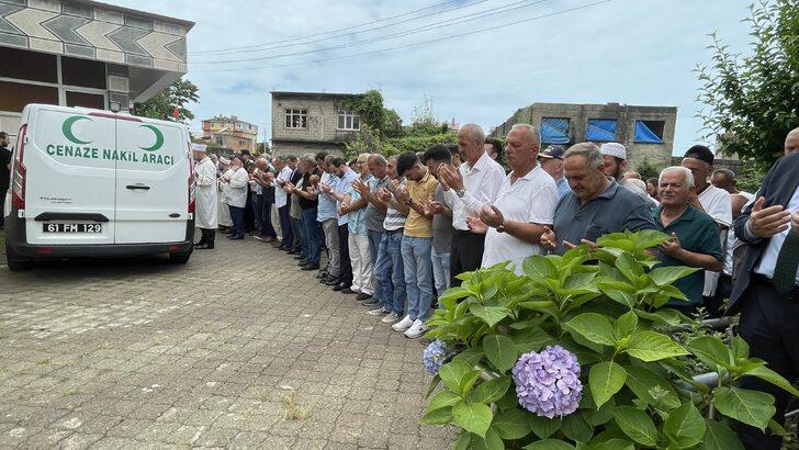 Trabzon'da denizde boğulan gencin cenazesi defnedildi G5