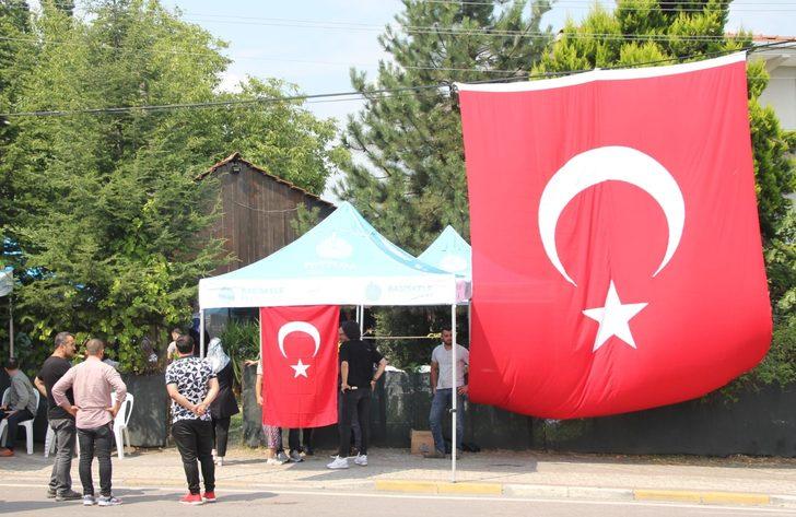 Şehit Ömür Ertuğrul Sarı'nın Kocaeli'deki ailesine şehadet haberi verildi G2