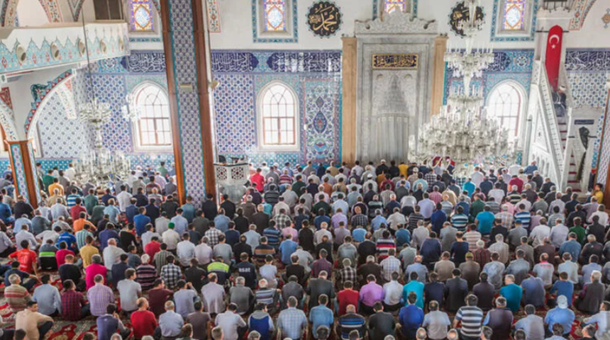 Kahramanmaraş, Karab&uuml;k ve Karaman bayram namazı saatleri 2022! Diyanet&rsquo;e g&ouml;re Kahramanmaraş, Karab&uuml;k ve Karaman Kurban Bayramı namazı saat ka&ccedil;ta kılınacak?