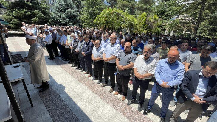 Silahlı saldırıda ölen doktor için Karabük'te gıyabi cenaze namazı kılındı G5