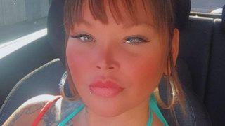 Polis her yerde onu arıyor! Sevgilisiyle flört ettiğini düşündüğü kadının burun deliğini kesti