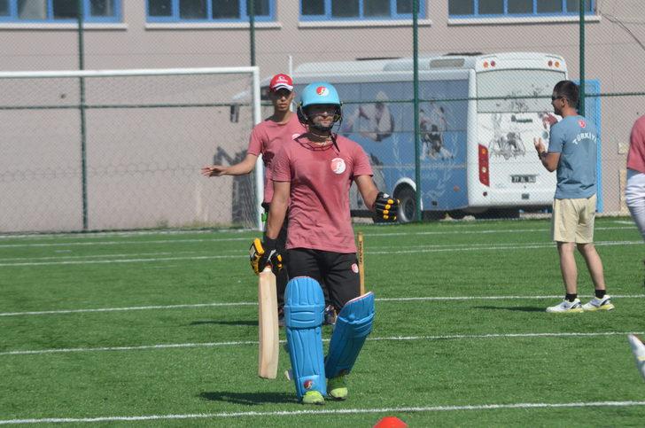 A Milli Kriket Takımı Finlandiya'daki elemelere Yalova'da hazırlanıyor G4