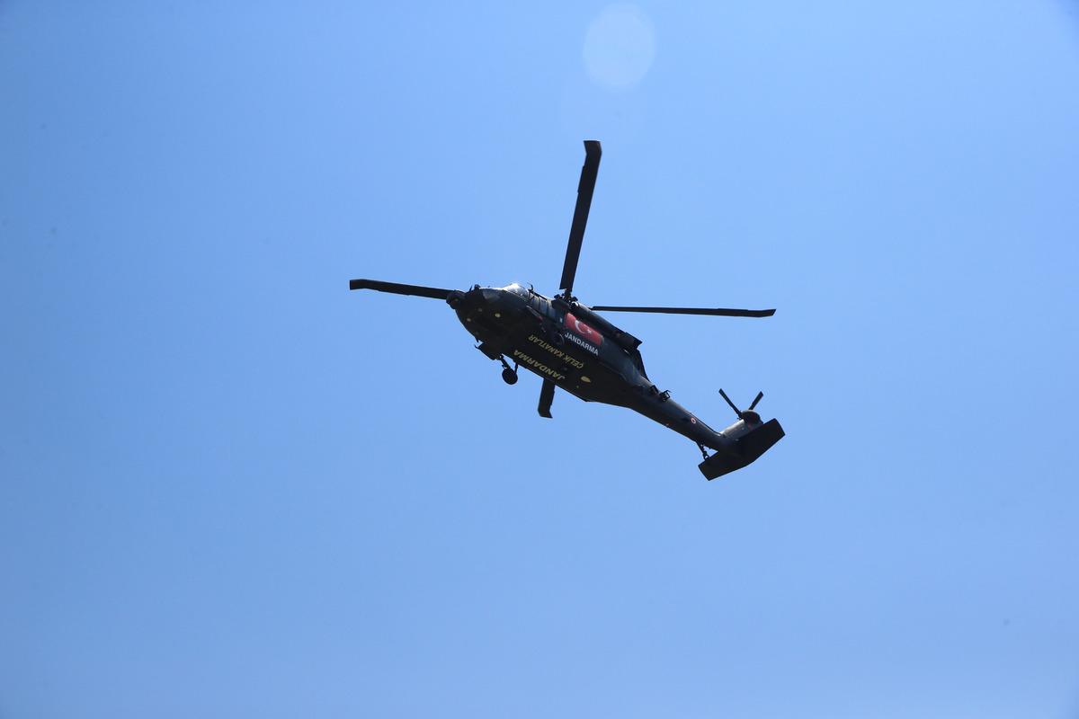 Kayseri'de bayram &ouml;ncesi helikopter destekli trafik denetimi