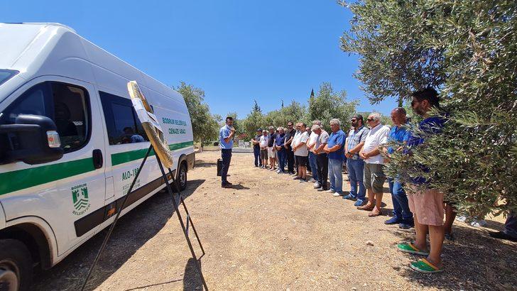 Bodrum'da kum çuvalında bulunan kişinin cenazesi toprağa verildi G2