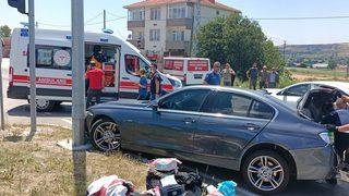 Amasya'da trafik kazasında 6 kişi yaralandı