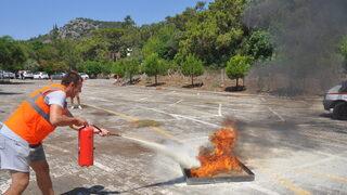 Muğla'nın kum zambaklarıyla ünlü halk plajında yangın tatbikatı yapıldı