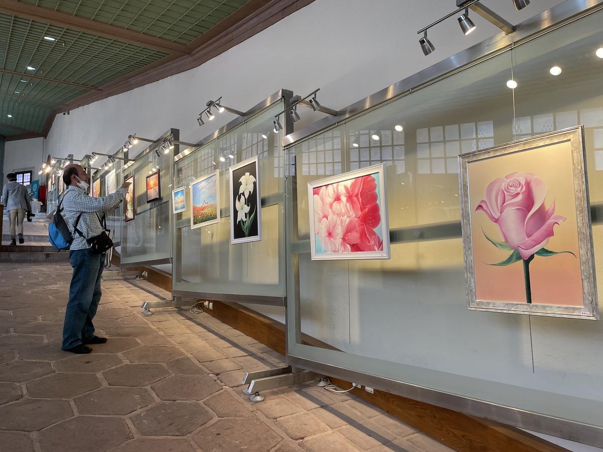 "Fır&ccedil;am ve Ben" sergisi H&uuml;nkar Kasrı'nda a&ccedil;ıldı