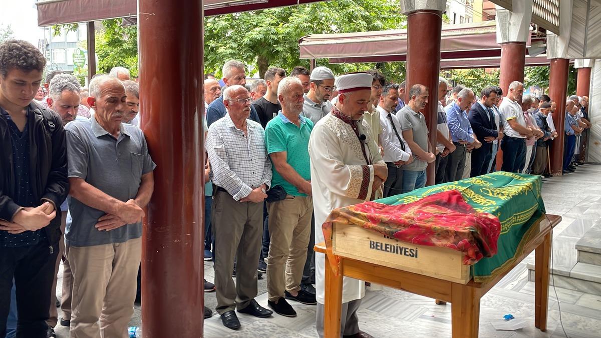Rize'de denizde boğulan Ebrar Aktaş'ın cenazesi toprağa verildi