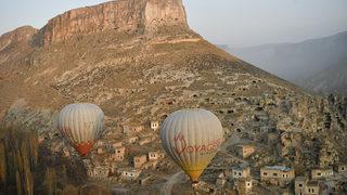 Kapadokya’nın giriş kapısı Soğanlı'da balon turizmi yeniden başladı