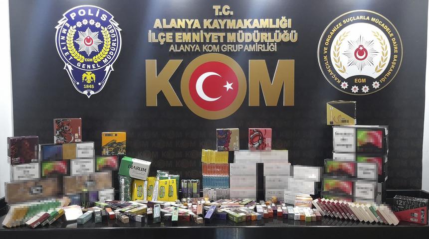 Antalya'da tütün mamulleri ve makaron kaçakçılığı operasyonu