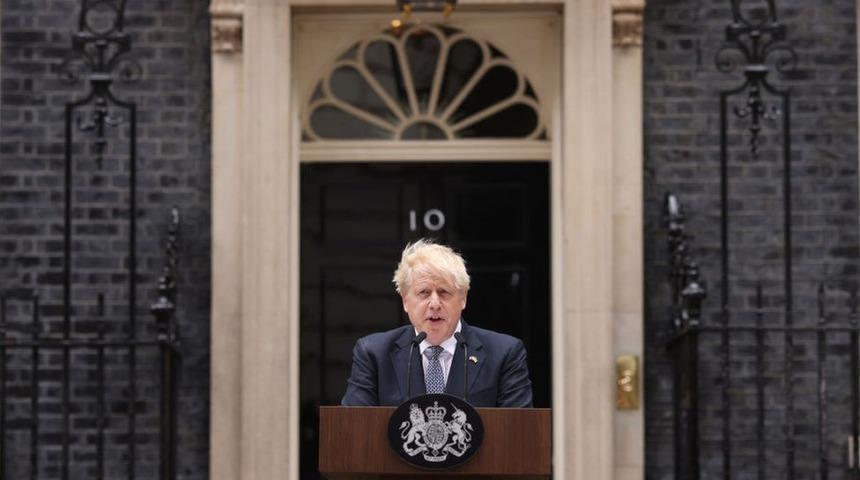 Boris Johnson'ın istifasını İngiliz basını nasıl gördü?